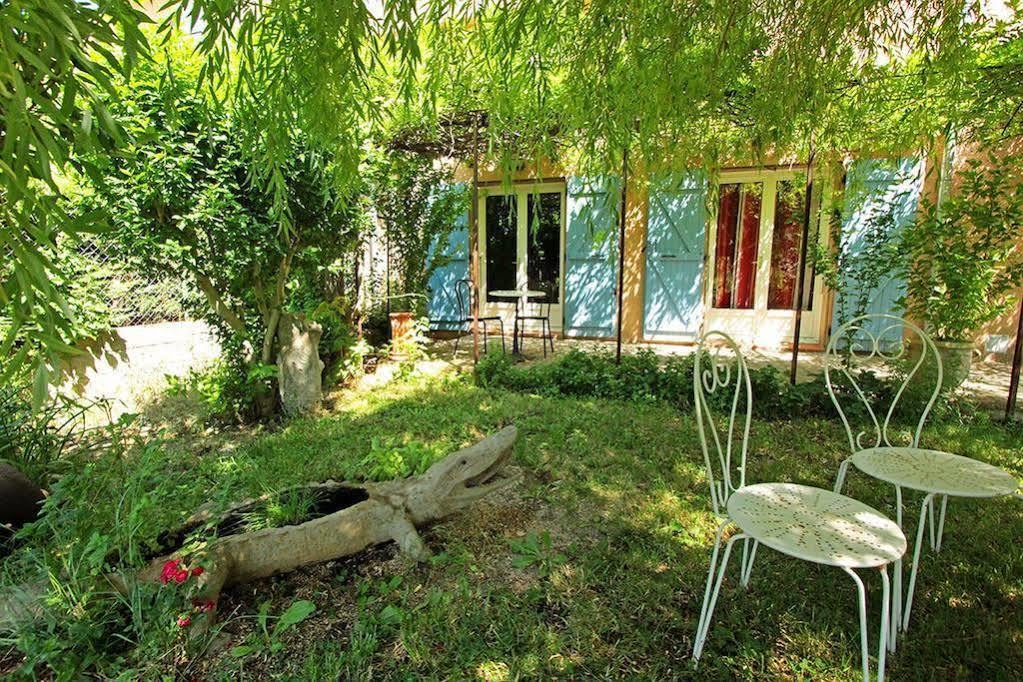 Logis Auberge Restaurant Du Vigneron Cucugnan Exteriér fotografie